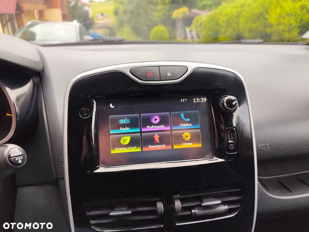 Renault Clio - 30