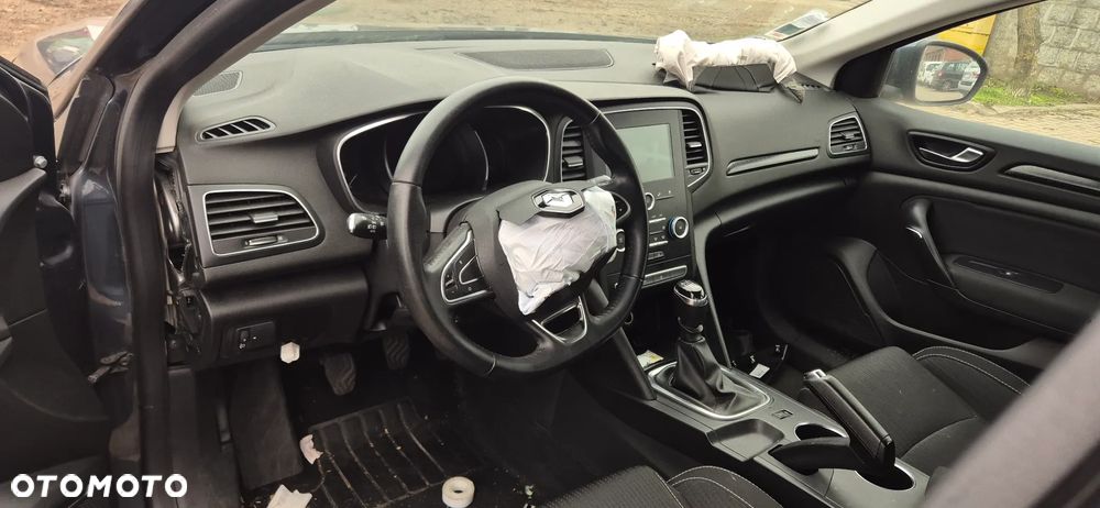 Renault Megane 1.2 Energy TCe Limited - 23