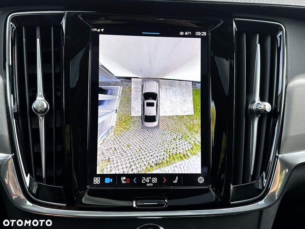 Volvo S90 - 26