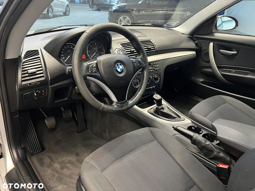 BMW Seria 1 118d DPF - 20