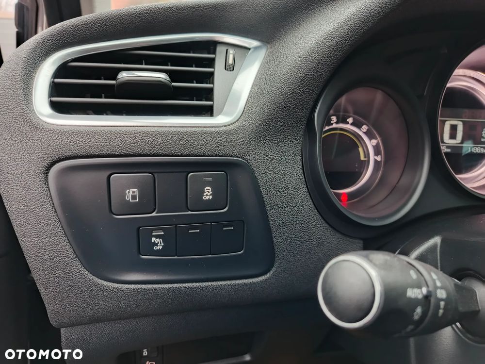 Citroën C4 1.2 PureTech MoreLife - 19