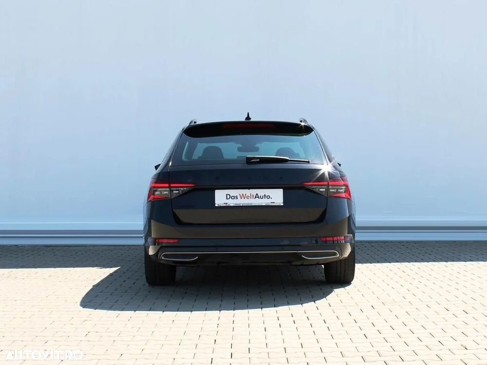 Skoda Superb Combi 2.0 TDI DSG SportLine - 4