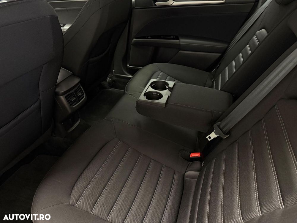 Ford Mondeo - 13