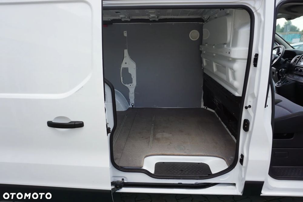 Opel Vivaro - 30