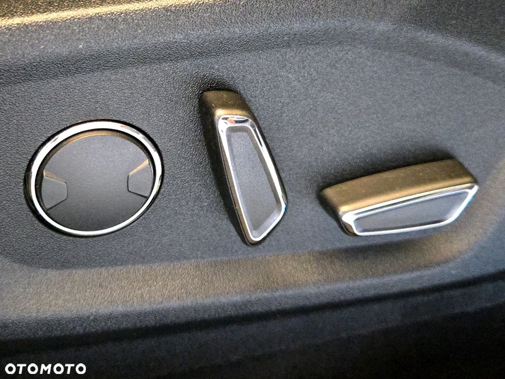 Ford Edge 2.0 TDCi Bi-Turbo 4x4 ST-LINE - 24