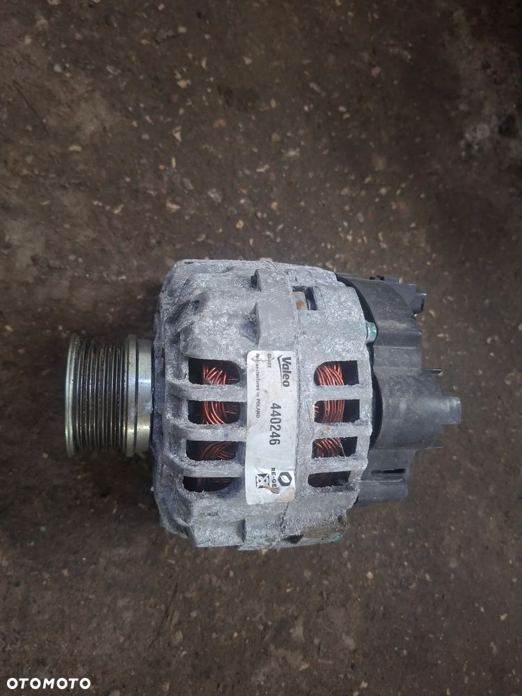 alternator 8200810621 dacia duster 1.6 16v renault nowy  poznan - 1