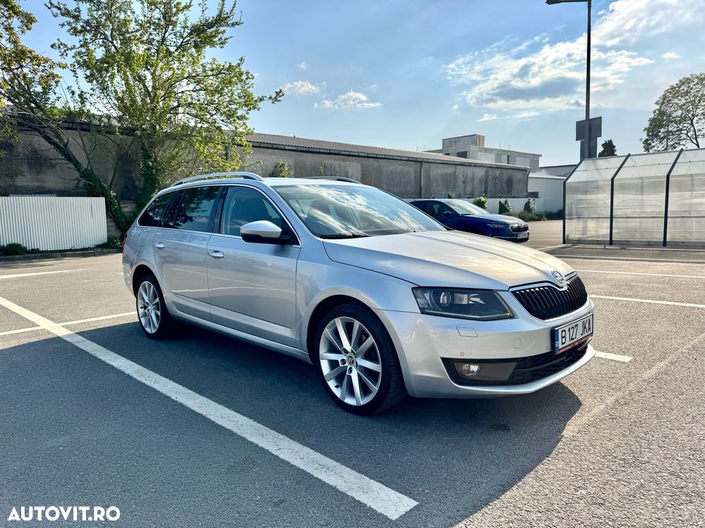 Skoda Octavia 2.0 TDI STYLE DSG - 7