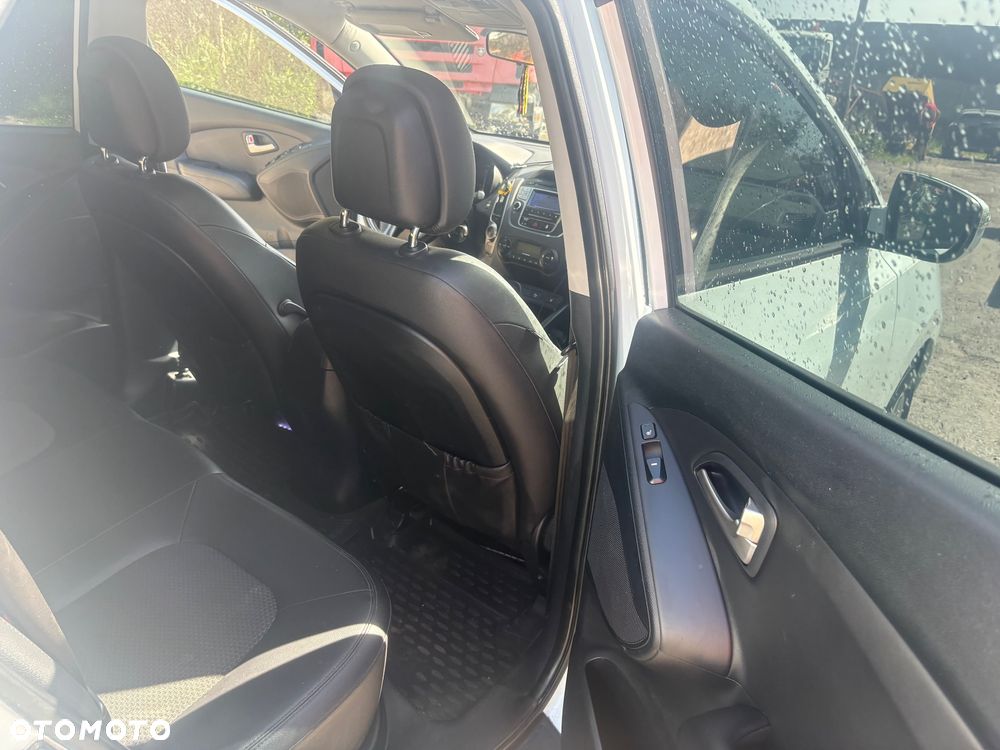 Hyundai ix35 2.0 Premium 2WD - 22