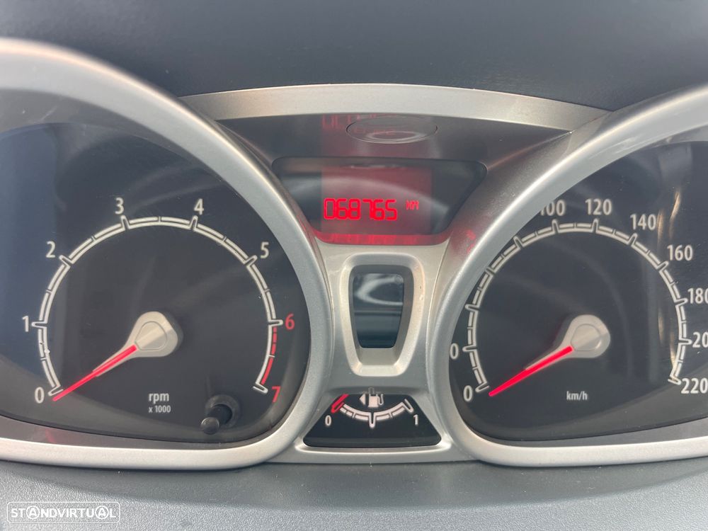 Ford Fiesta - 11