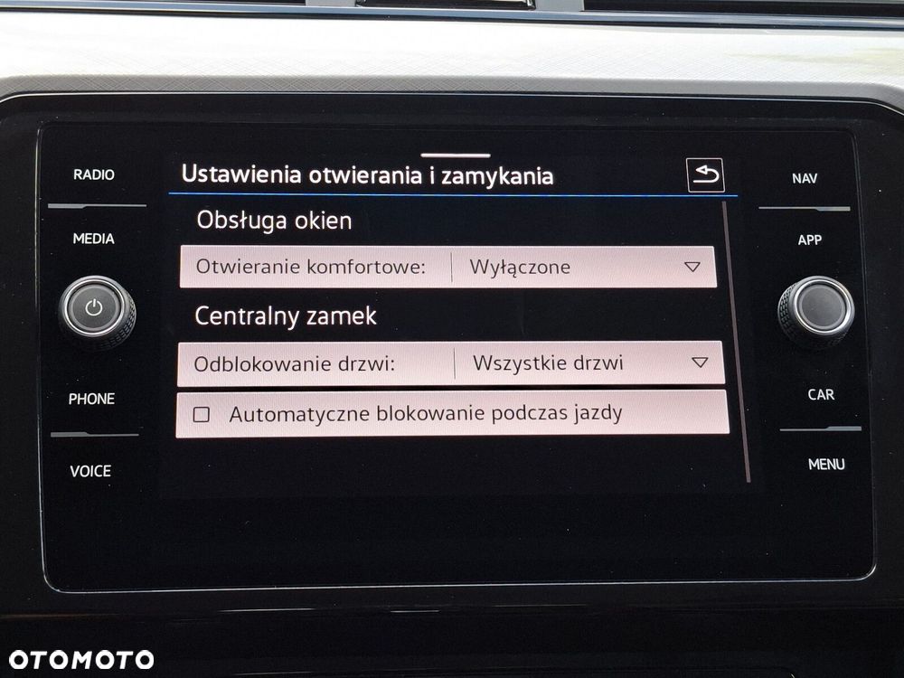 Volkswagen Passat Variant - 38
