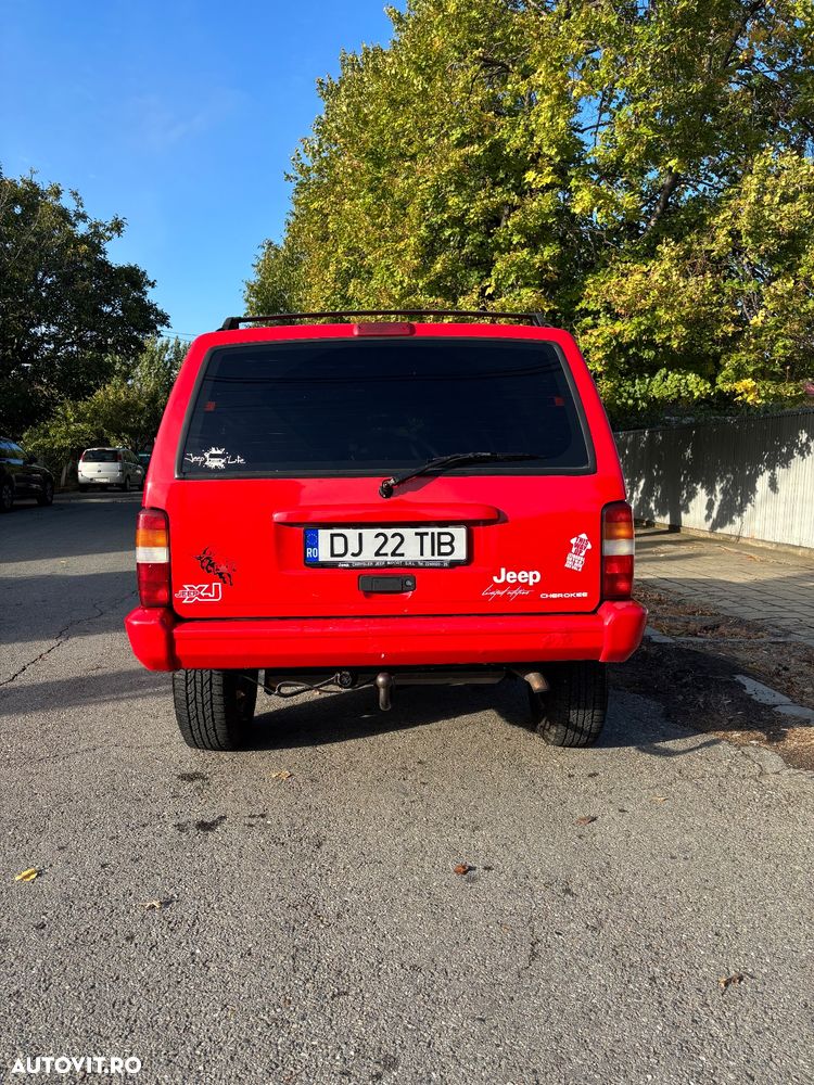 Jeep Cherokee - 5