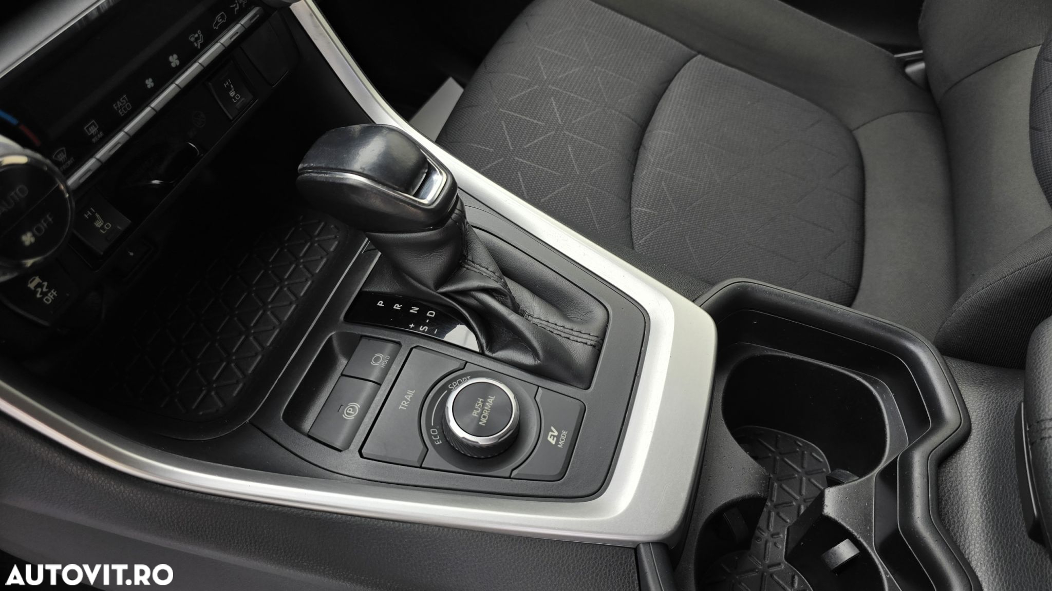 Toyota RAV4 2.5 Hybrid VVT-iE 4x4 Dynamic - 17