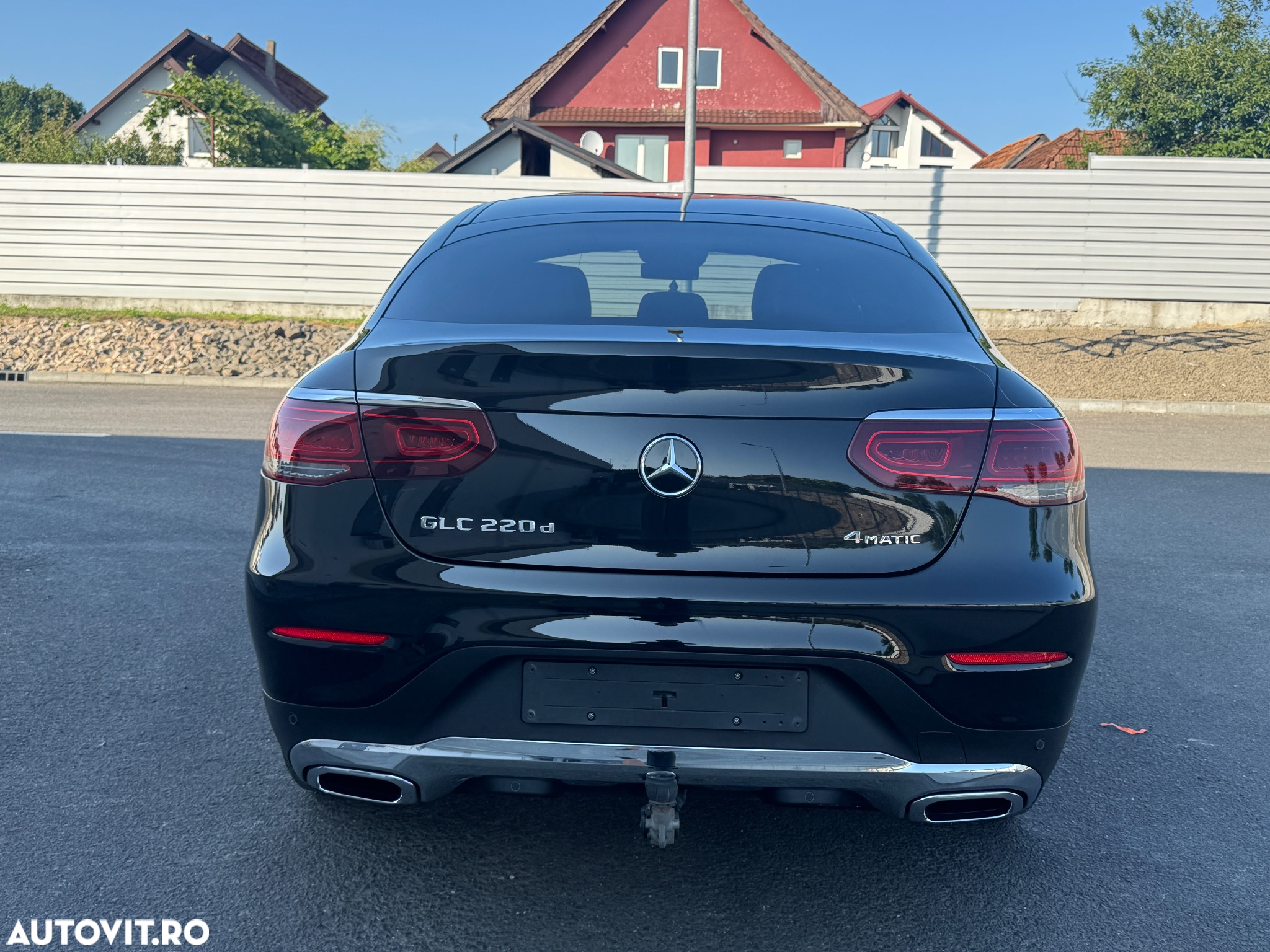 Mercedes-Benz GLC Coupe 220 d 4Matic 9G-TRONIC - 4