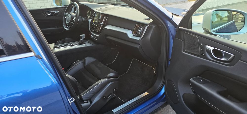 Volvo XC 60 T5 AWD R-Design - 15