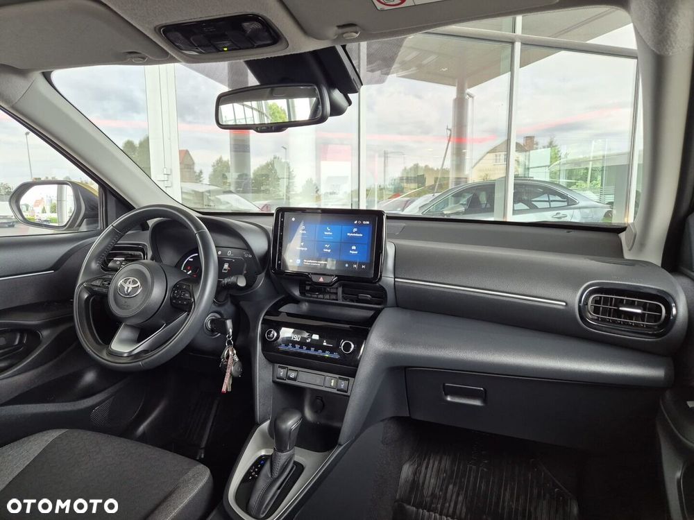 Toyota Yaris Cross Hybrid 1.5 Comfort 4x4 - 13