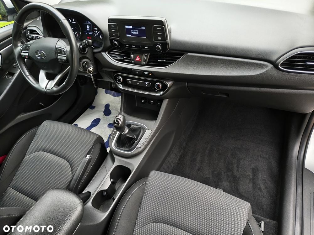 Hyundai i30 i30cw 1.4 Fifa World Cup Edition - 29