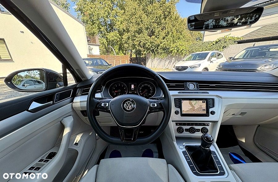 Volkswagen Passat 1.4 TSI BMT ACT Comfortline - 23