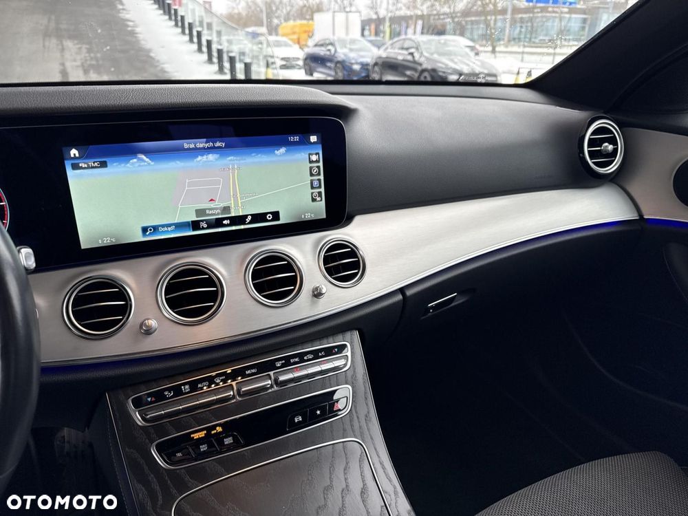 Mercedes-Benz Klasa E - 14