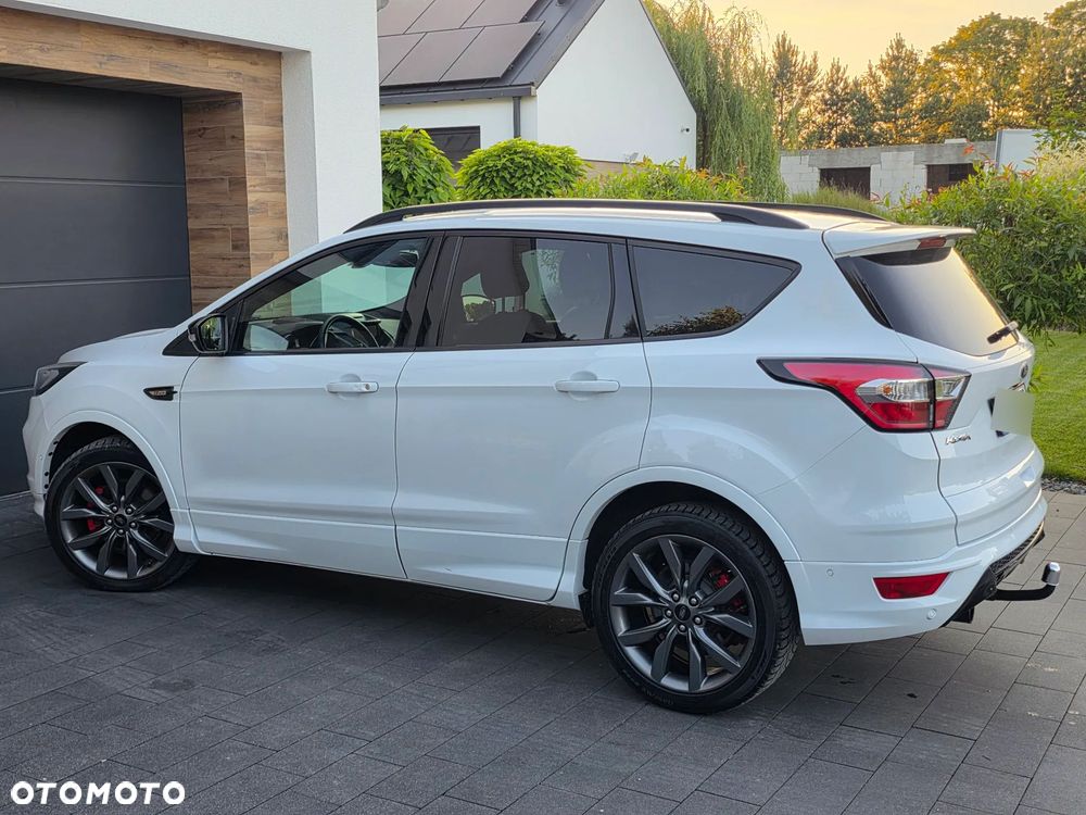 Ford Kuga 2.0 TDCi FWD ST-Line - 21