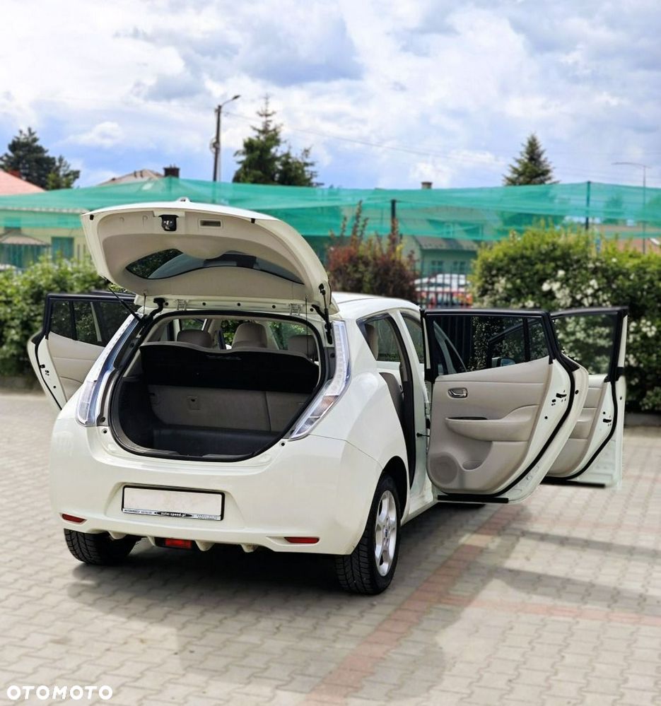 Nissan Leaf - 14