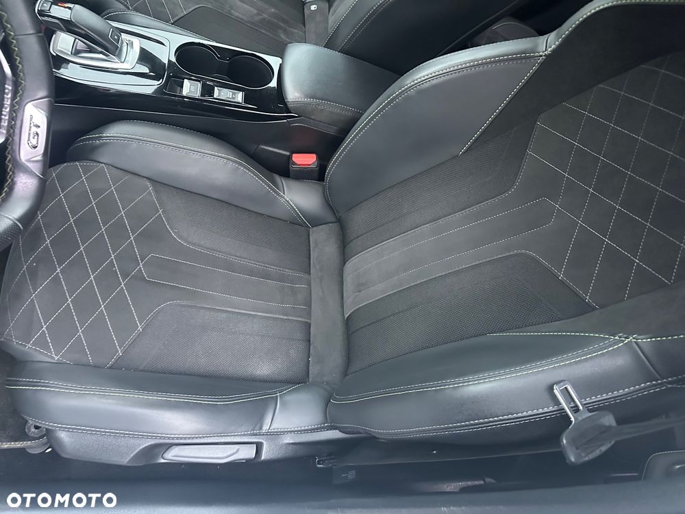 Peugeot 208 PureTech 130 EAT8 GT Pack - 14