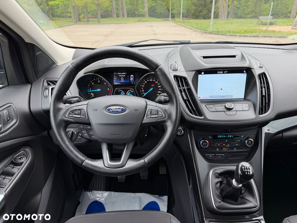 Ford Kuga 2.0 TDCi 2x4 Titanium - 19