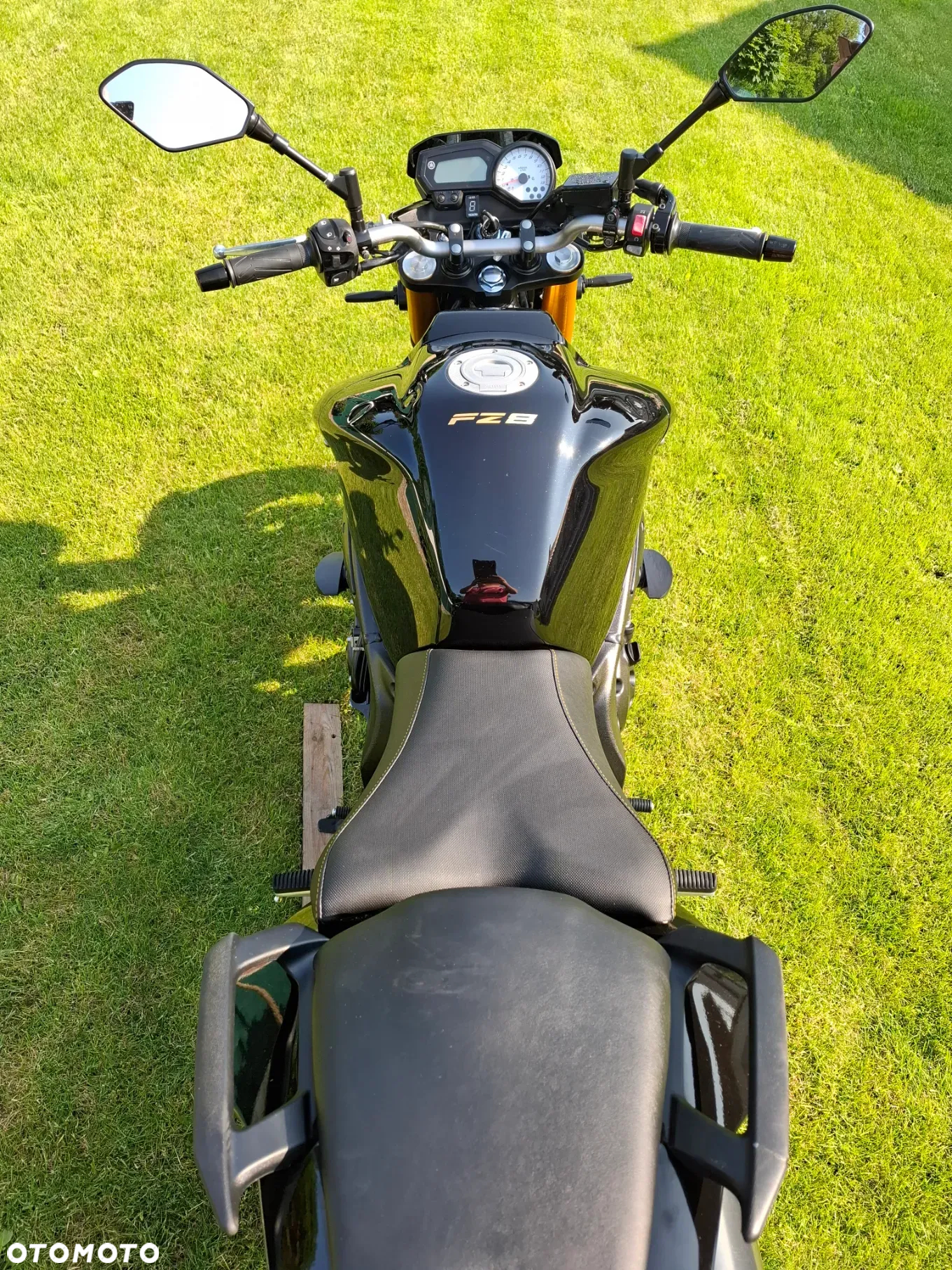 Yamaha FZ8 - 11