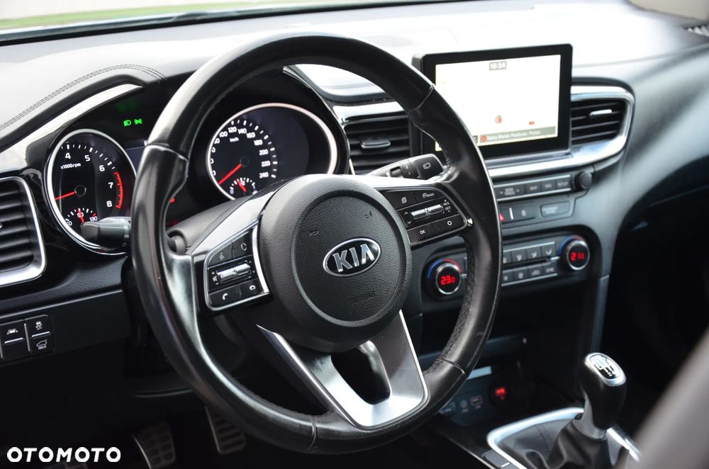 Kia Ceed 1.4 L Business Line Plus - 13