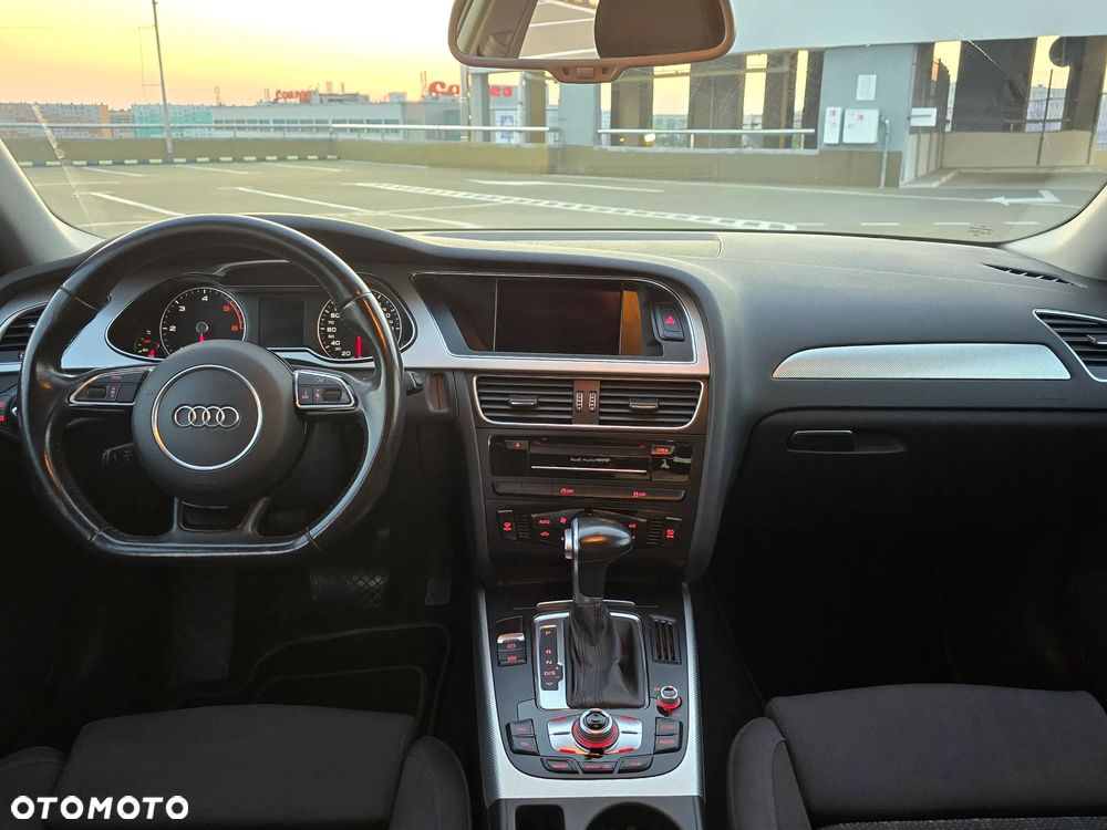 Audi A4 Avant 2.0 TDI DPF clean diesel multitronic S line Sportpaket - 9