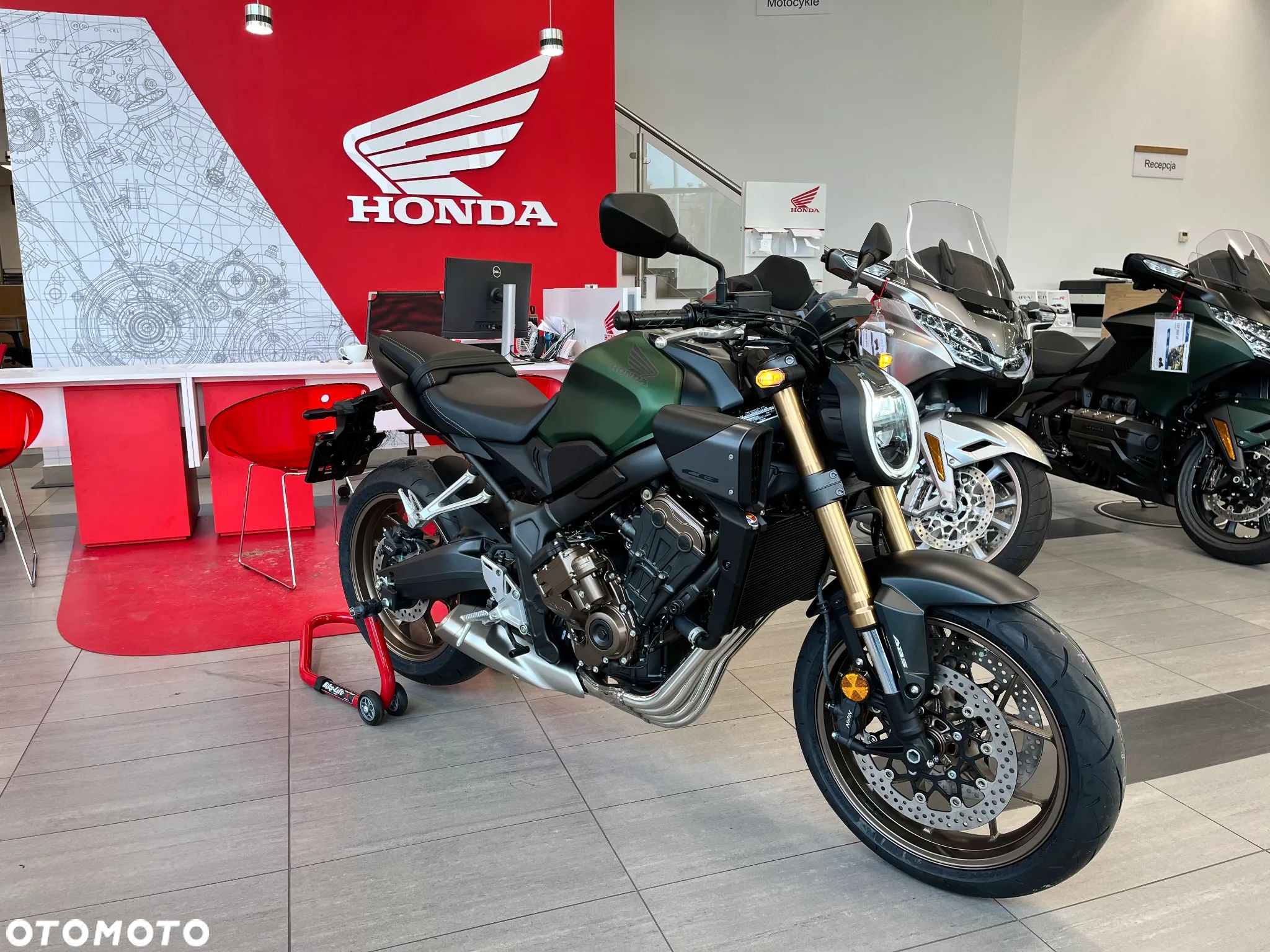 Honda CB - 1