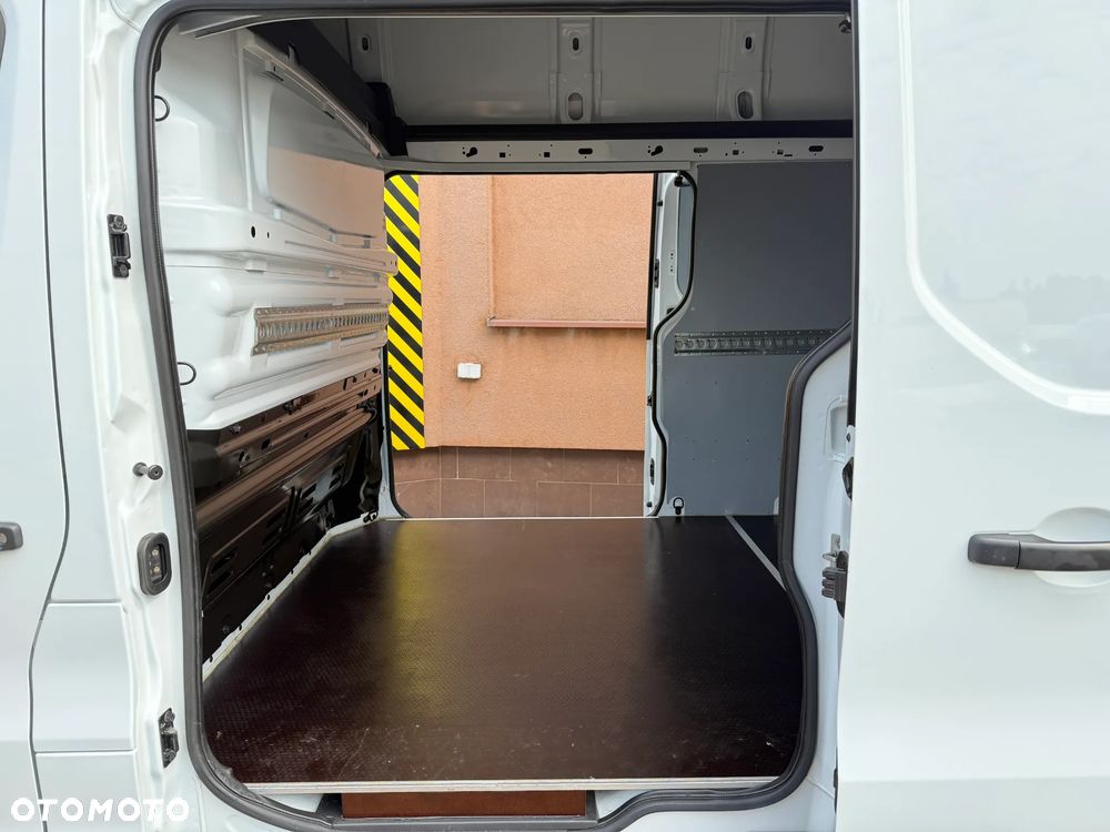 Renault Trafic 2,0 L2H2 Winda - 33