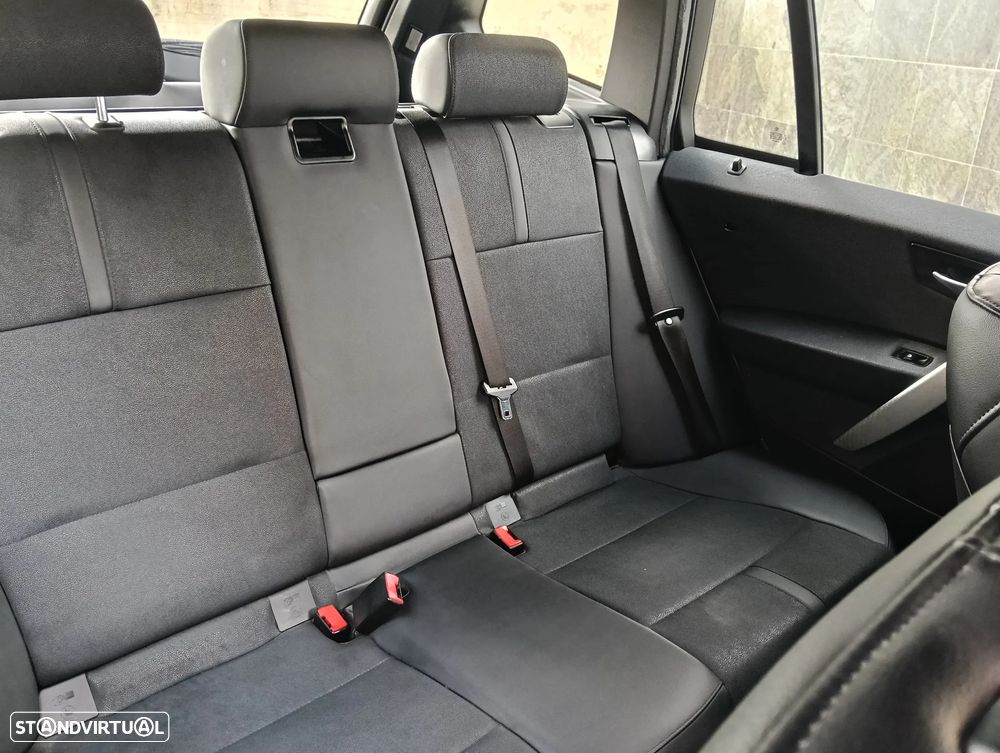 BMW X3 2.0 d LifeStyle - 18