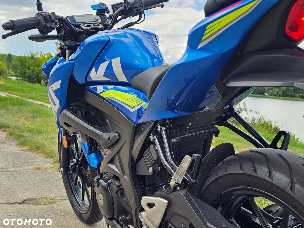 Suzuki GSX - 20