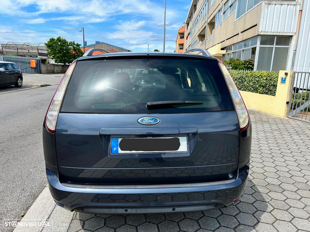 Ford Focus SW 2.0 TDCi Titanium PowerShift - 4