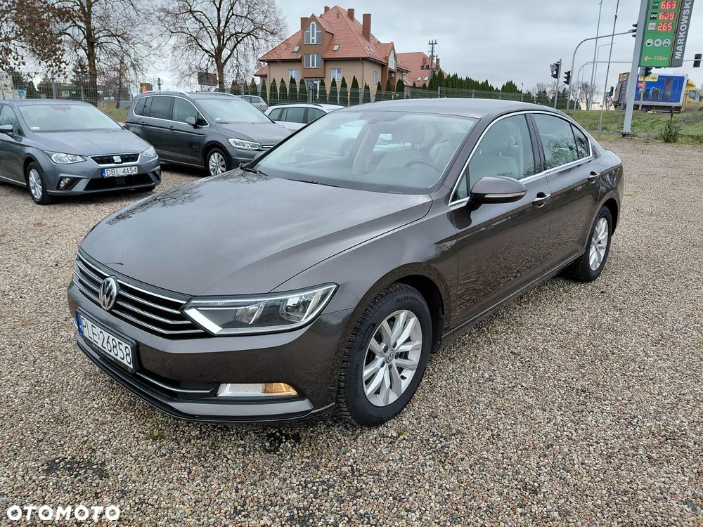 Volkswagen Passat 1.8 TSI BMT Comfortline - 31
