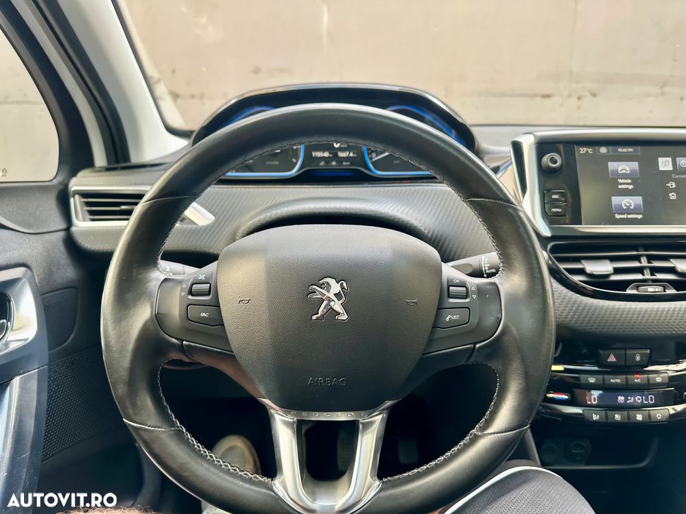 Peugeot 2008 - 30