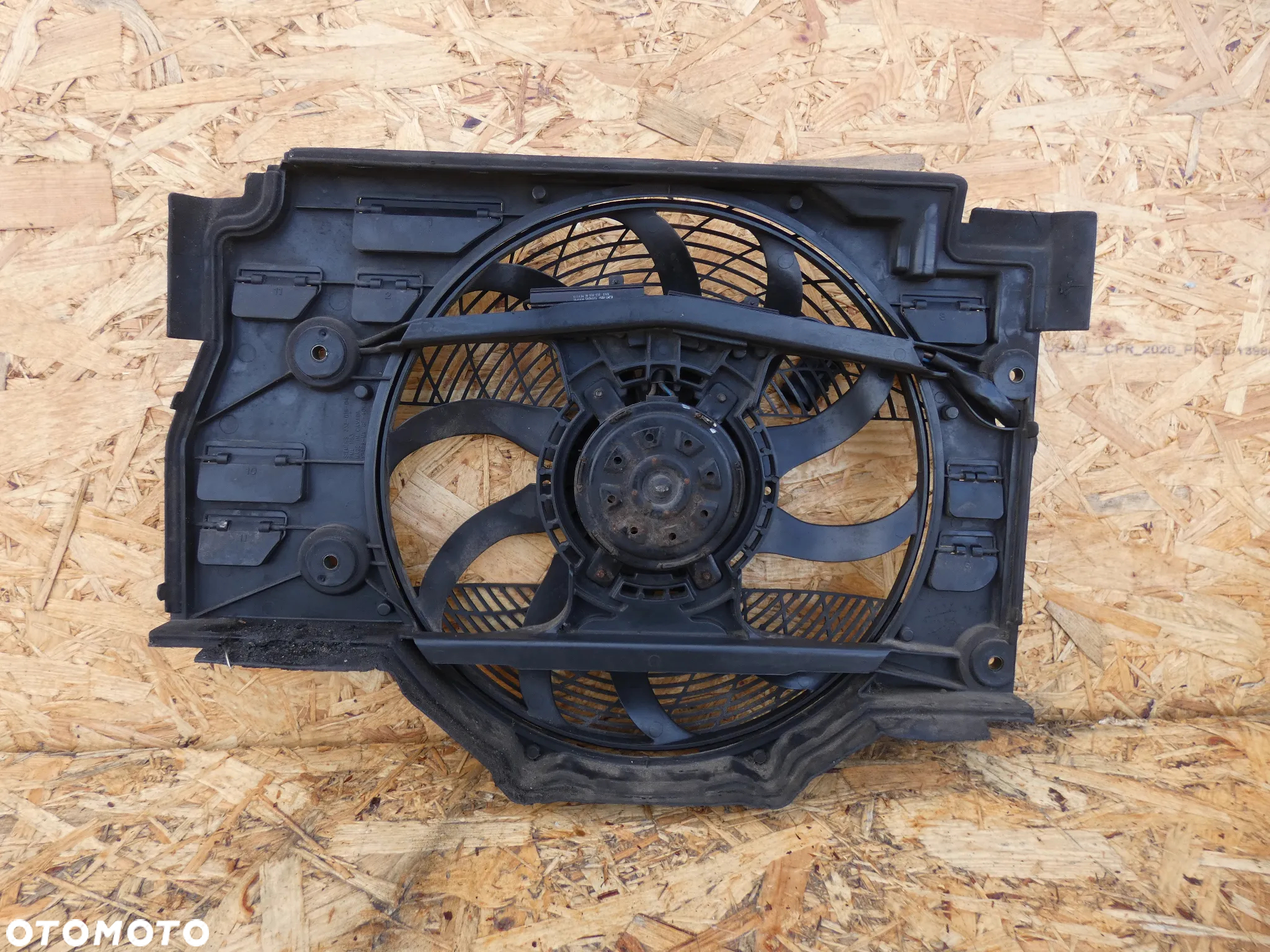 BMW E39 530D 525D WENTYLATOR 4-PINY 6921396 - 2
