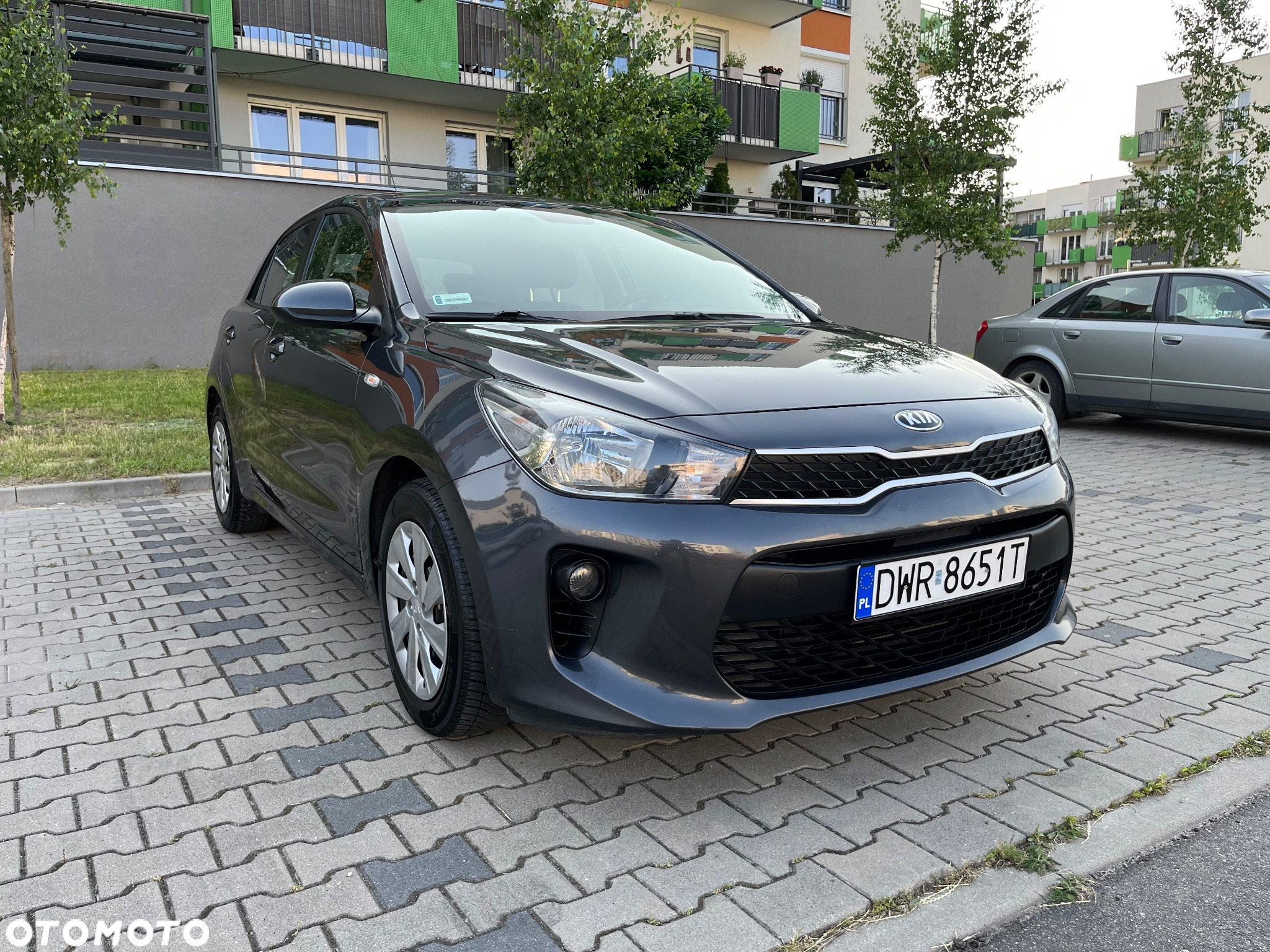 Kia Rio 1.2 L - 3