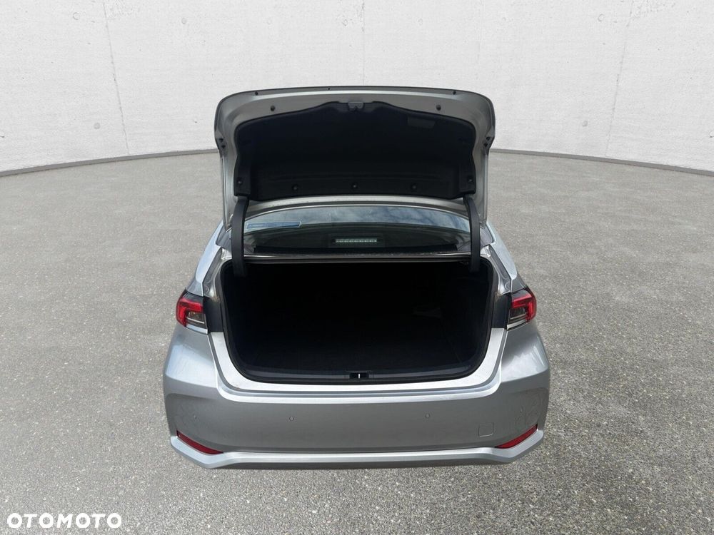 Toyota Corolla - 24