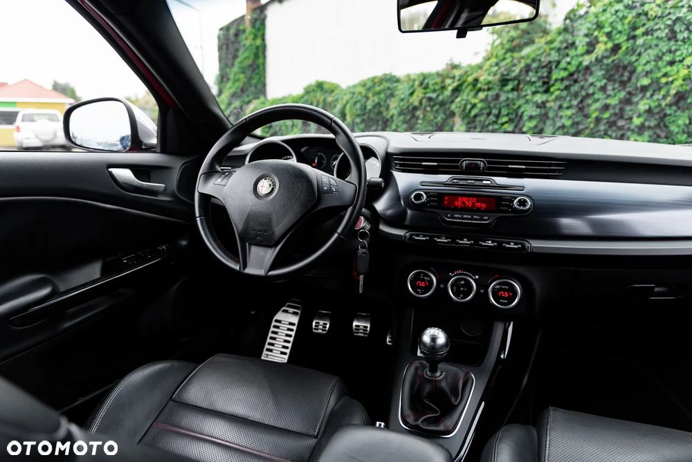 Alfa Romeo Giulietta 1.8 TBi 16V Quadrifoglio Verde - 30