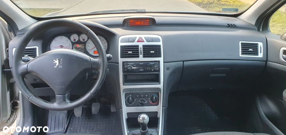 Peugeot 307 1.6 HDI Oxygo - 8