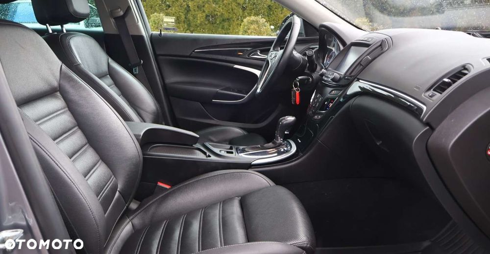 Opel Insignia - 10
