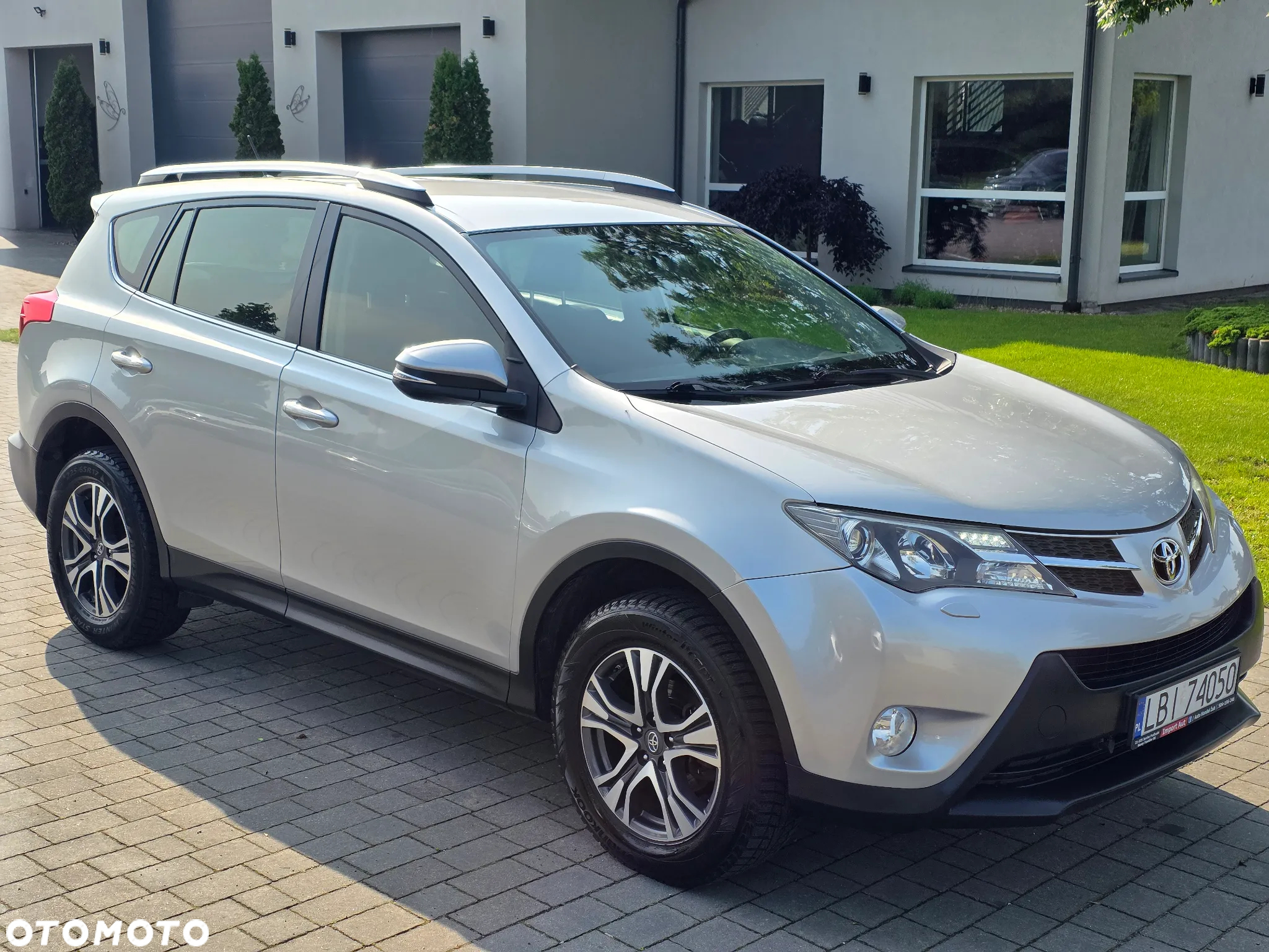 Toyota RAV4 - 9