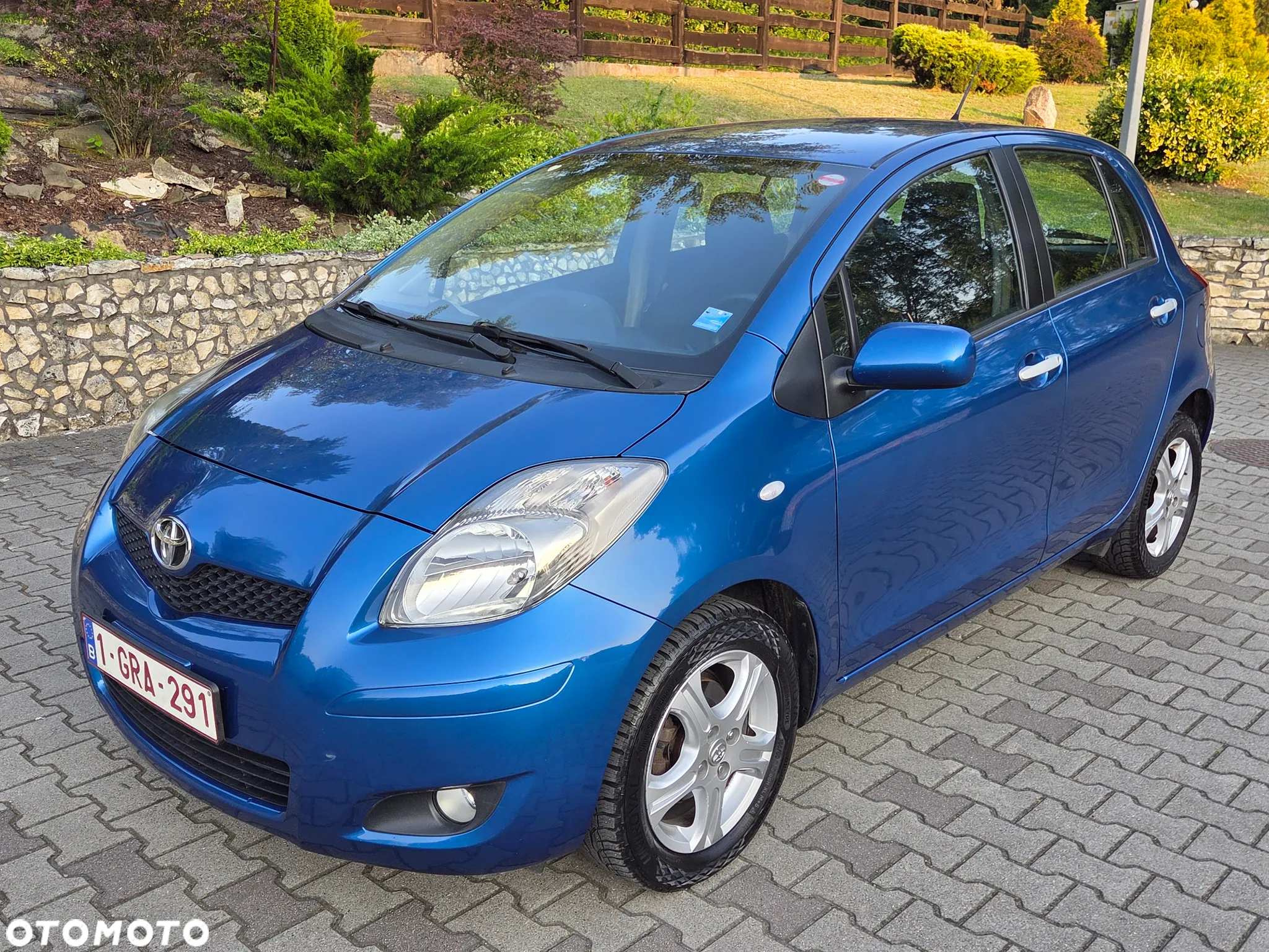Toyota Yaris 1.4 D-4D Prestige - 4