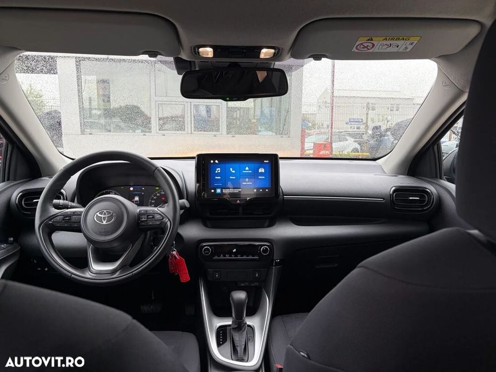 Toyota Yaris 1.5 VVT-i HSD Active - 12