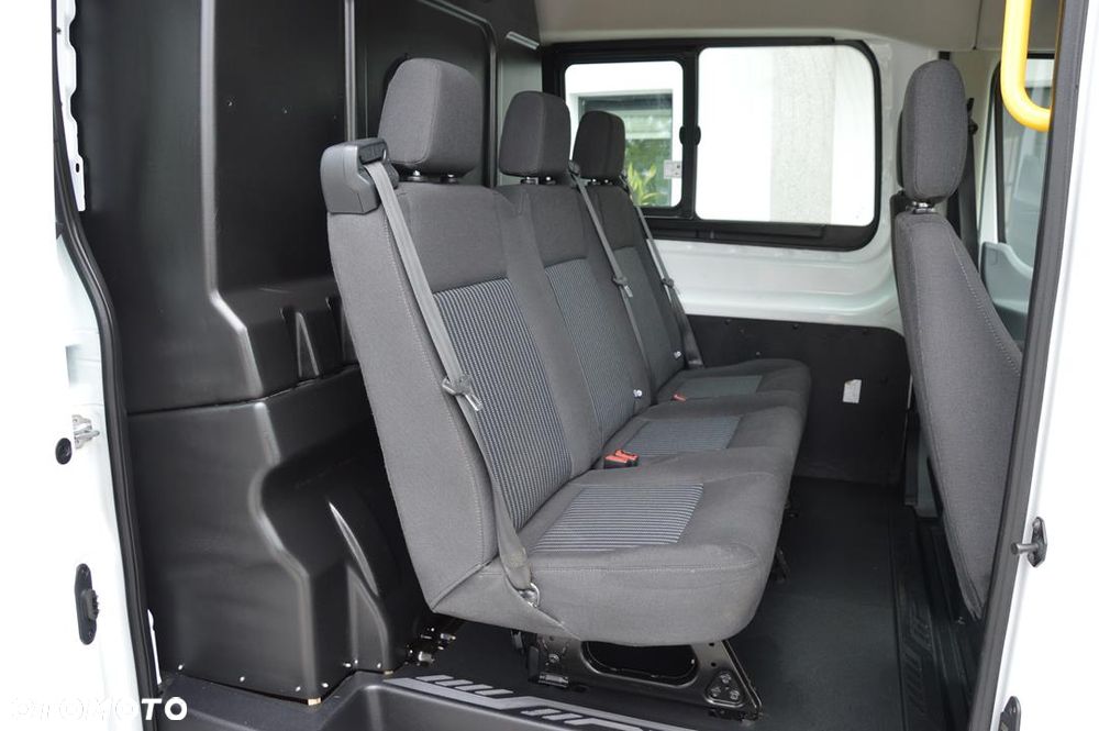 Ford Transit - 23