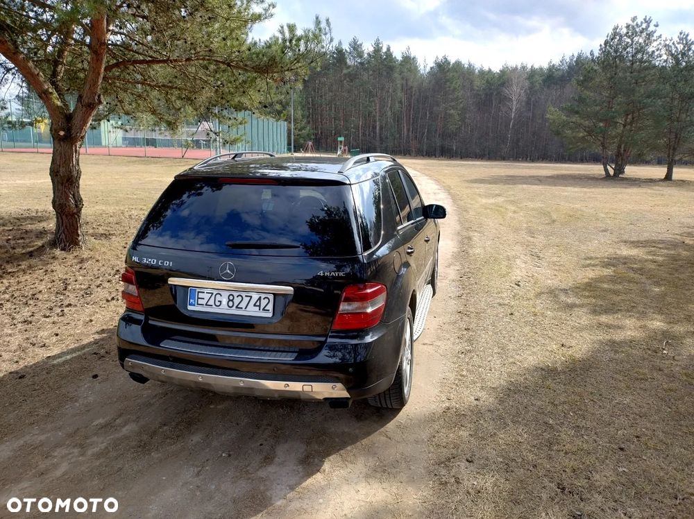 Mercedes-Benz ML - 15