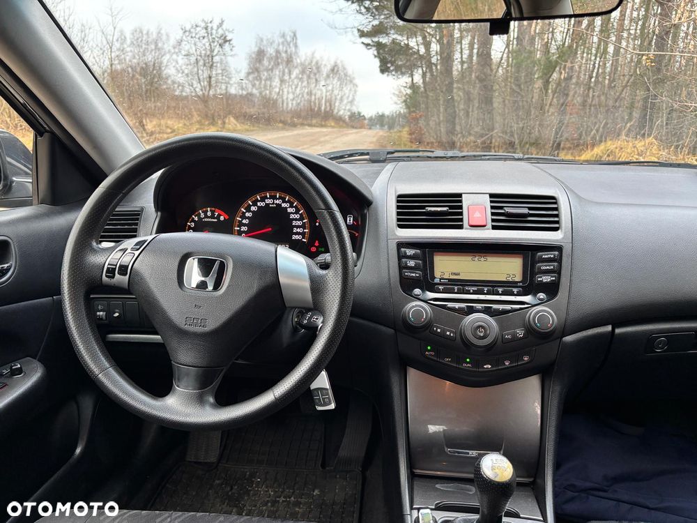 Honda Accord 2.0 Comfort - 6