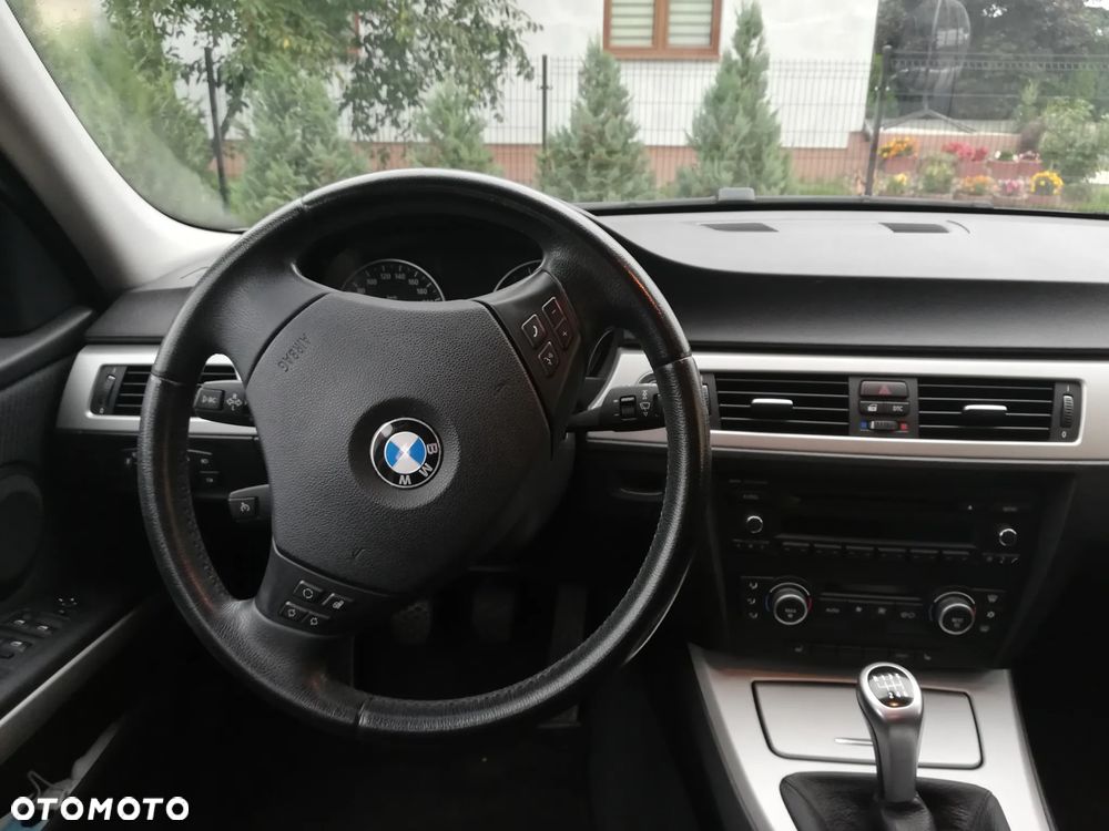 BMW Seria 3 318i Edition Lifestyle - 12
