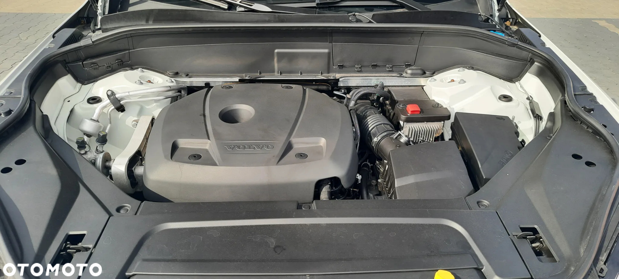 Volvo XC 90 T6 AWD Momentum 7os - 29